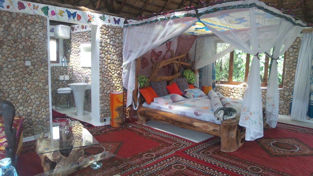 Malakai Eco Lodge Kajansi Exterior photo